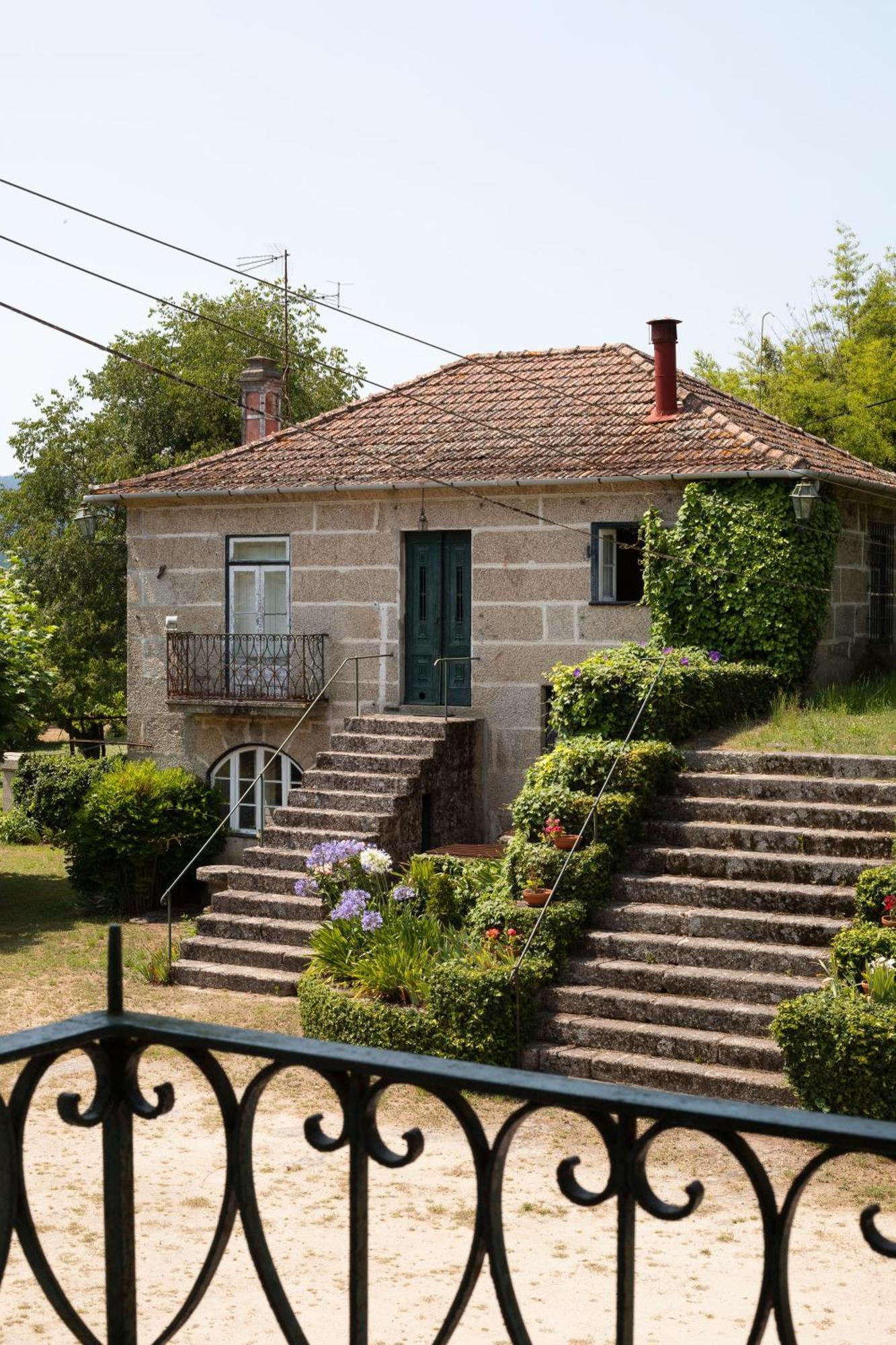 Hotel Outeiro Tuias - Manor House à Marco de Canavezes Extérieur photo