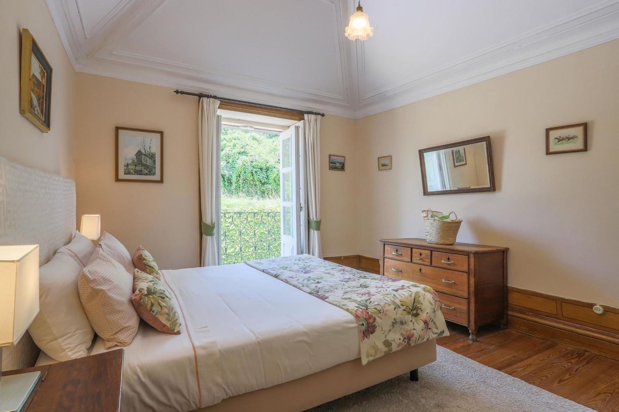 Hotel Outeiro Tuias - Manor House à Marco de Canavezes Chambre photo
